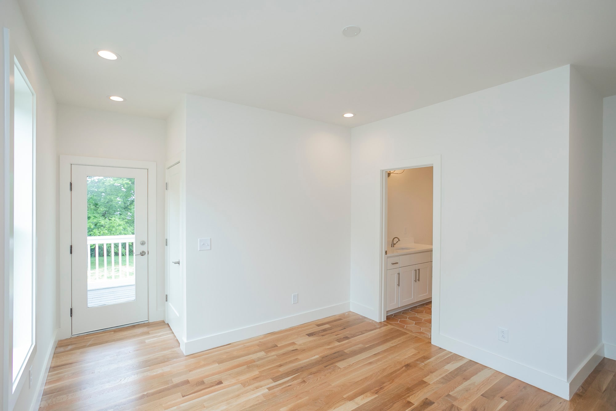 Building Photo - 230 Lanier Dr