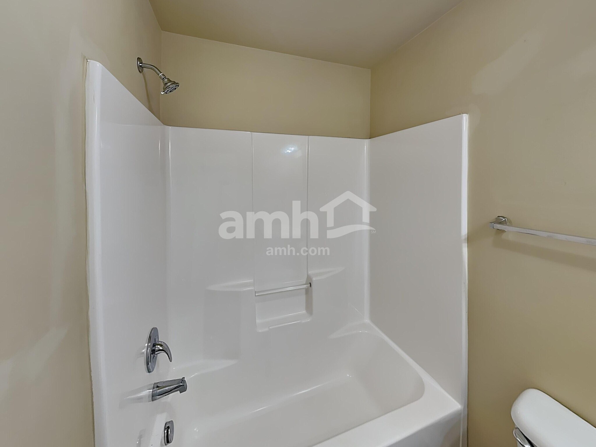 Building Photo - 3016 Sommette Dr