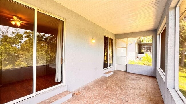 Building Photo - 949 Dekleva Dr