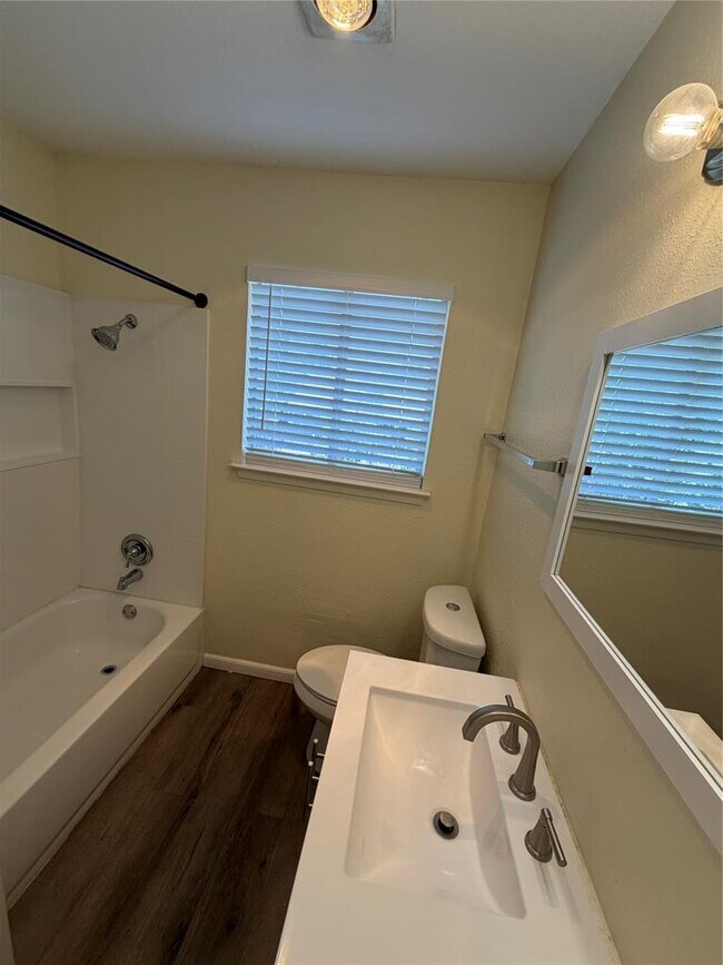 Building Photo - 8810 Clearbrook Trail