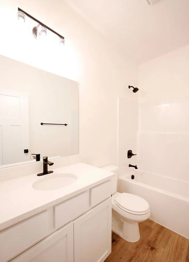 Building Photo - 519 Briarbrook Ln