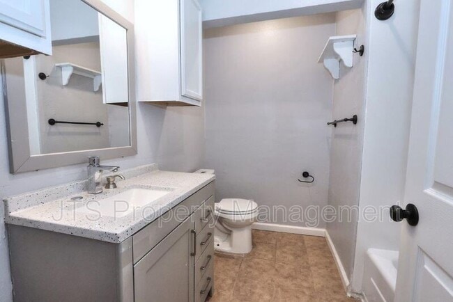 Building Photo - 3808 38th St