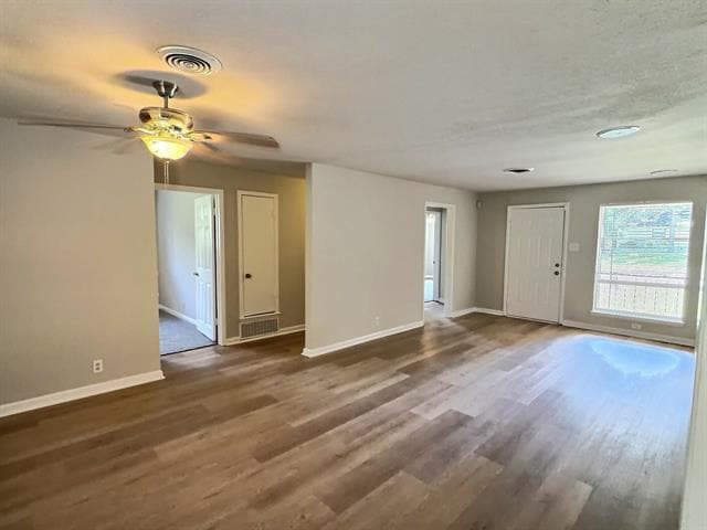 Building Photo - 111 E Doris Dr