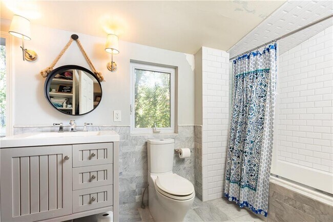 Building Photo - 2690 Ridgemore Rd NW