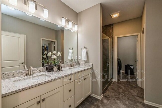 Building Photo - 9366 Primo Ln