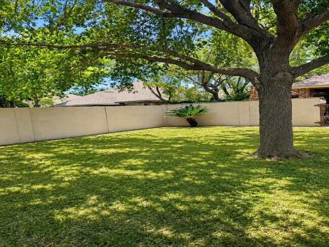 Building Photo - 10126 Truchas Rd