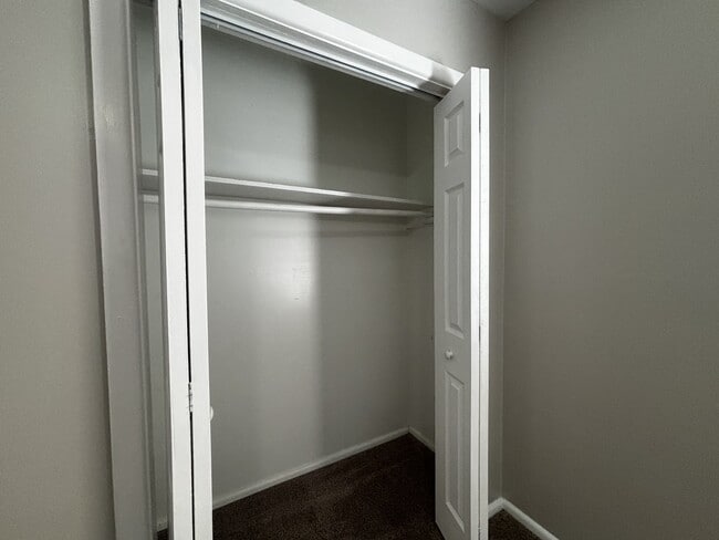 Building Photo - 516 Olivia Ln