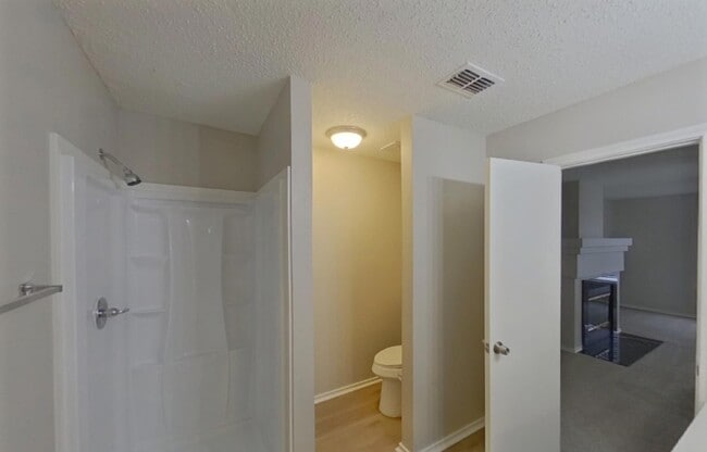 Building Photo - Modern 4-Bedroom Sanctuary in a Sought-After Location