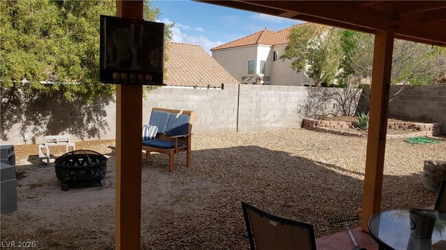 Building Photo - 606 Lively Fiesta Way