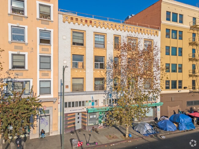 611 E. 5th St. - St. Marks 5th Street Partnership