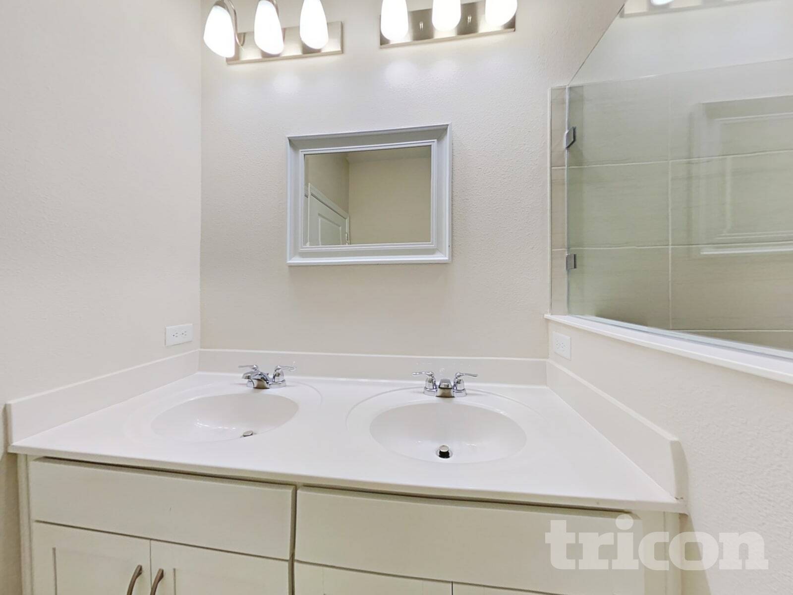 Building Photo - 191 Charlie Way