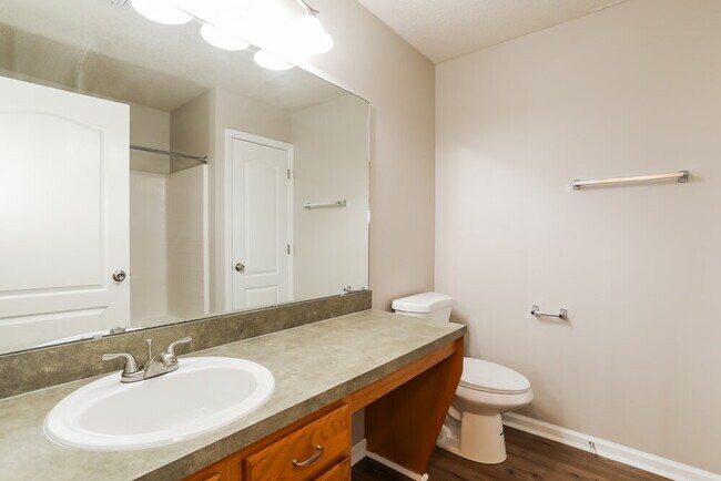 Building Photo - 7114 Tarpon Ct