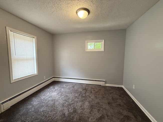 Building Photo - 1245 Weber Dr