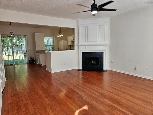 Building Photo - 4645 Valais Ct