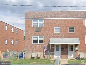 Building Photo - 9439 Lansford St