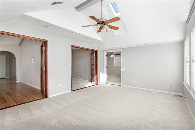 Building Photo - 2732 Parkhaven Dr