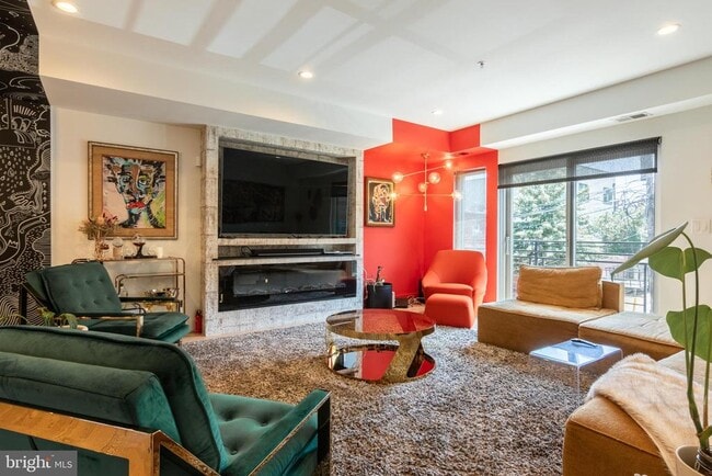 Building Photo - 1631 Montello Ave NE