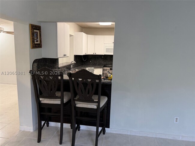 Building Photo - 3613 SW 112th Pl
