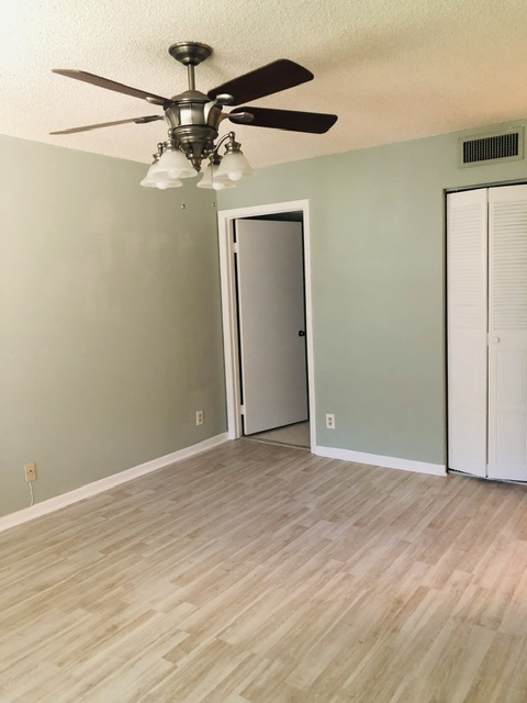 Master Bedroom - 2895 SW 22nd Ave