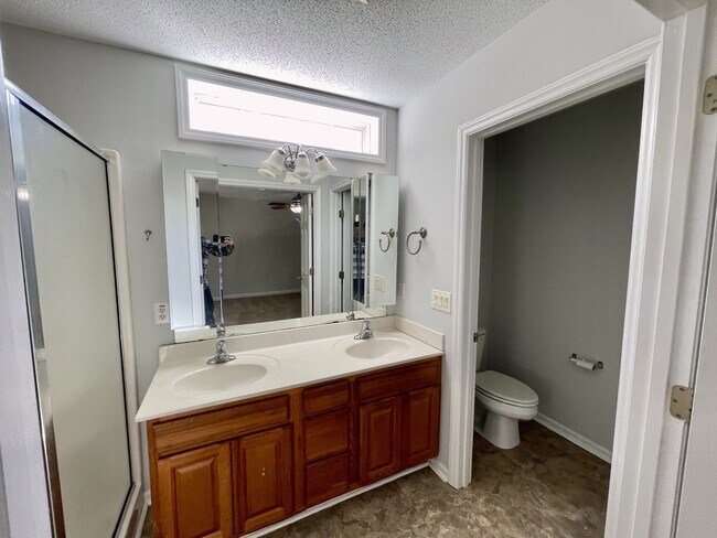 Building Photo - 160 Hunters Ridge