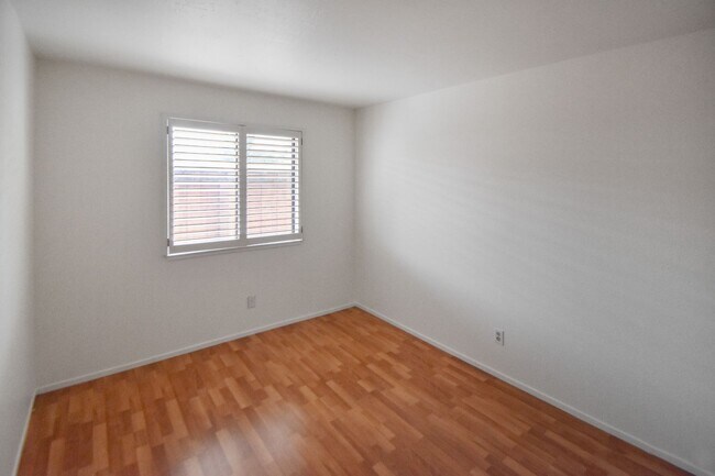 Building Photo - Welcome to Valley Crest Condos!