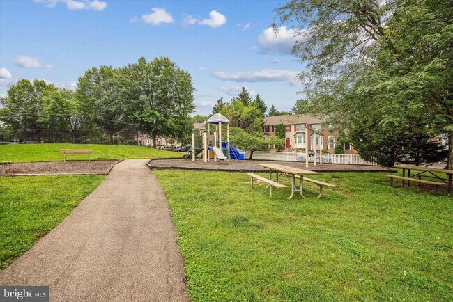 Building Photo - 2015 Governor Thomas Bladen Way