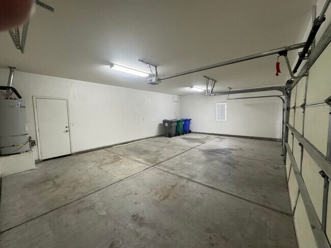 Building Photo - 74081 W Petunia Pl