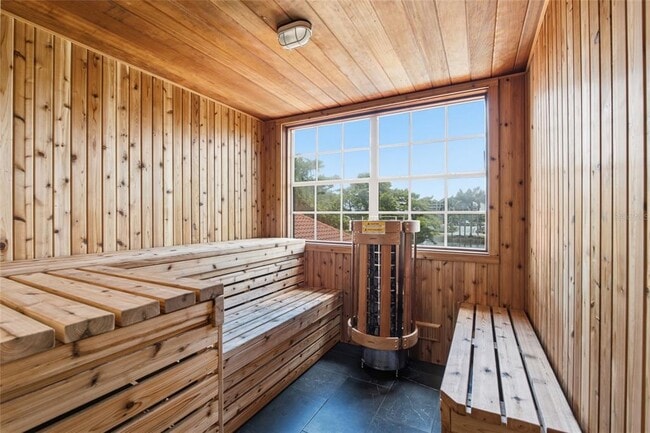 Building Photo - 2400 Feather Sound Dr