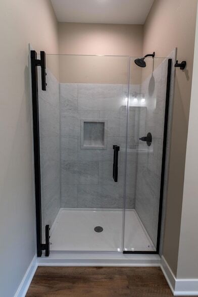 Building Photo - 8456 Oak Shade Ct