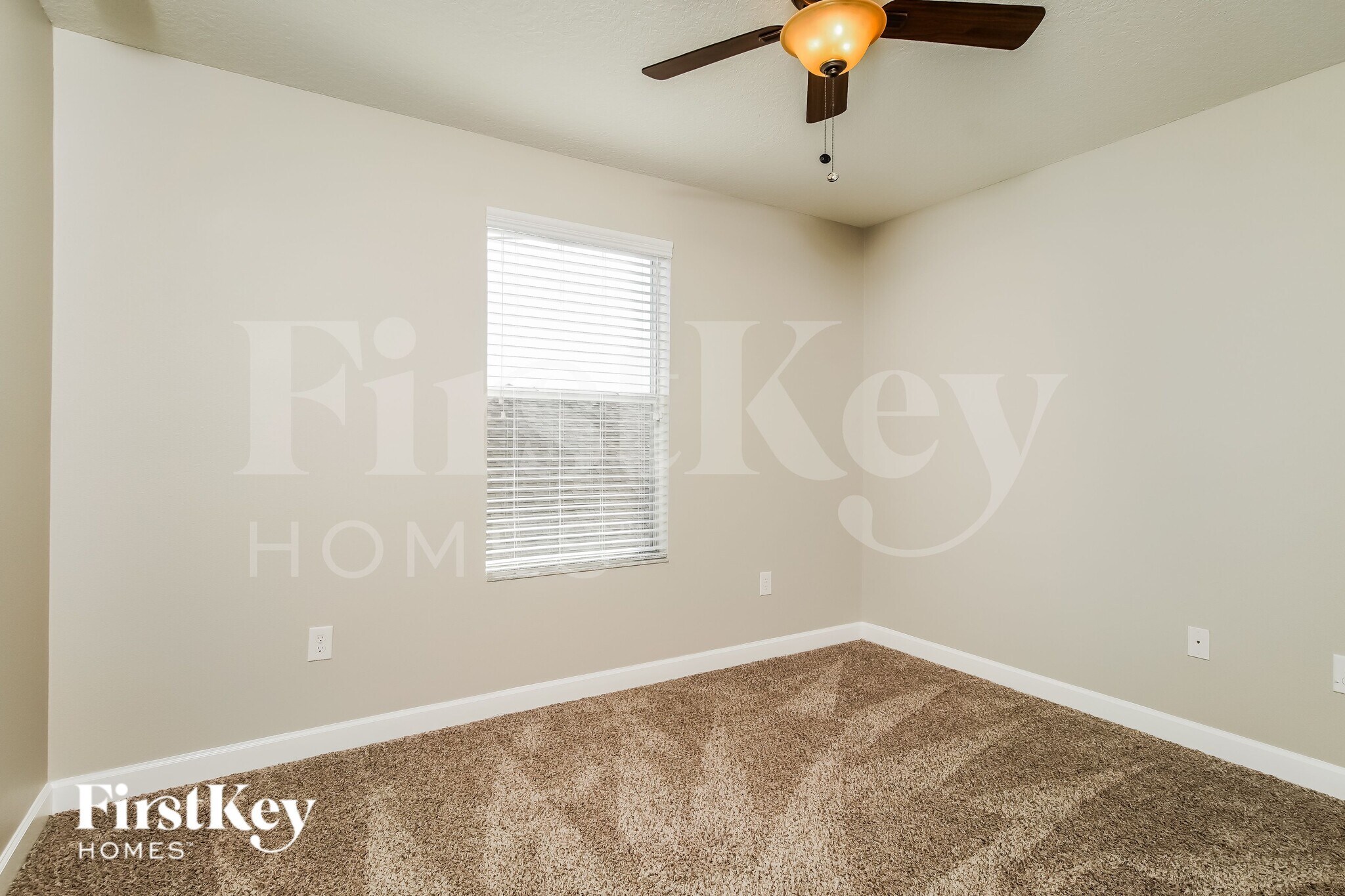 Building Photo - 3542 Cortland Dr