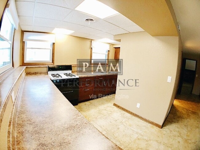 Building Photo - 10903 N San Marino Dr