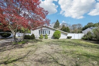 Building Photo - 65 N Howell Ave
