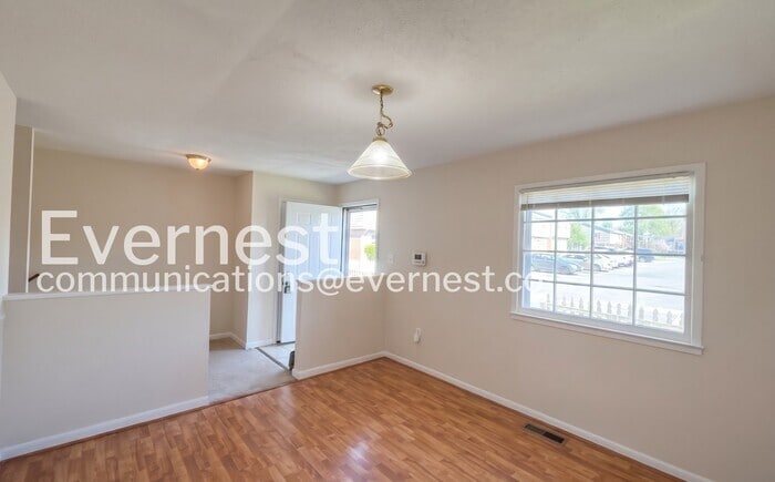 Building Photo - 2325 McClellan Ct