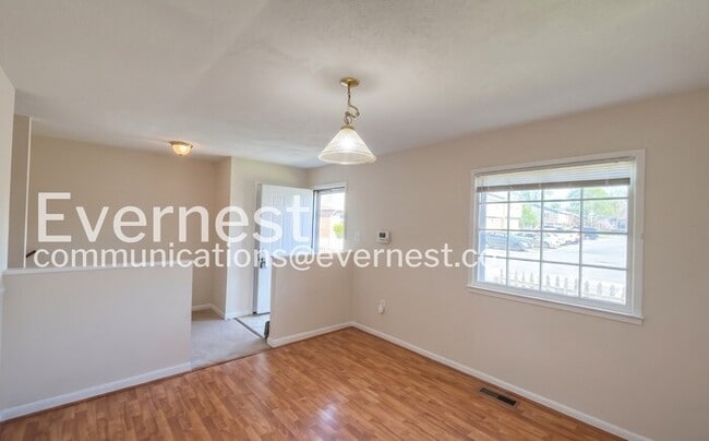 Building Photo - 2325 McClellan Ct