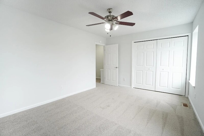 Building Photo - 5234 Johnstown Ln