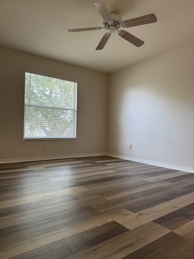 Building Photo - 26728 Little John Ct