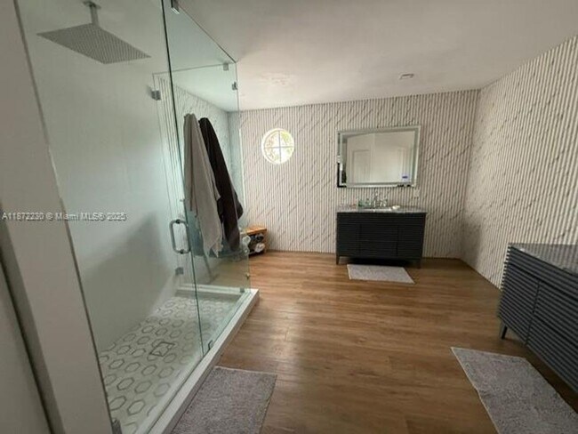 Building Photo - 6901 NW 112th Ave