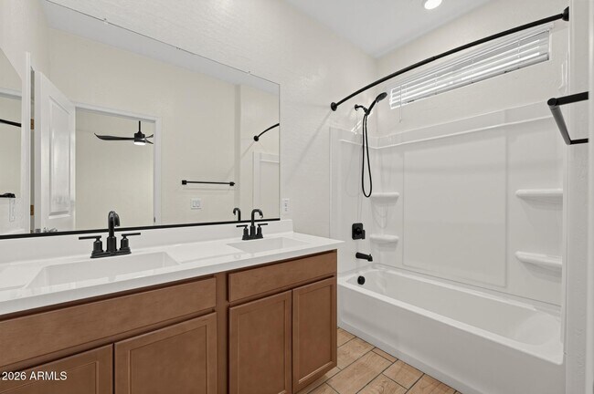 Building Photo - 1623 W Pima Ct