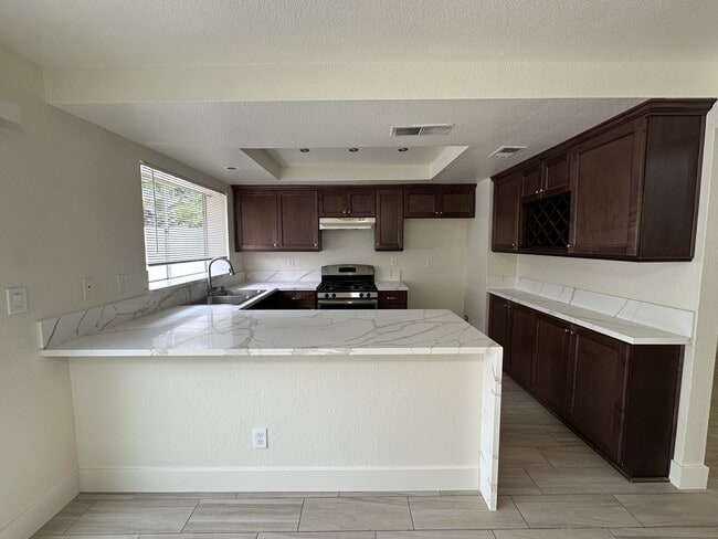 Building Photo - 15819 Antelope Dr