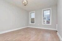 Building Photo - 206 Sumpter St