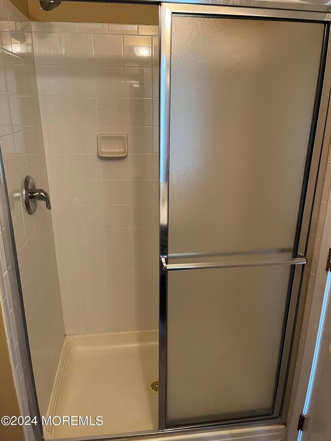 Building Photo - 156 Brookfield Dr