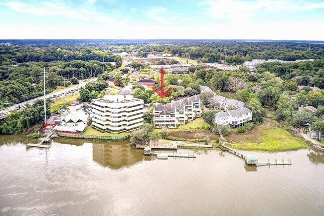 Building Photo - 150 Wappoo Creek Dr