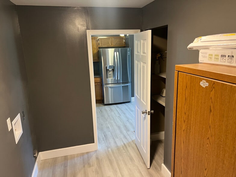 Building Photo - 171 Miller Ln