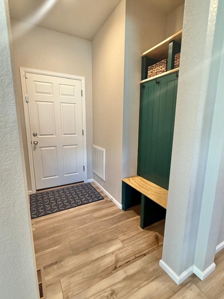 Building Photo - 18284 Grosbeak Pl
