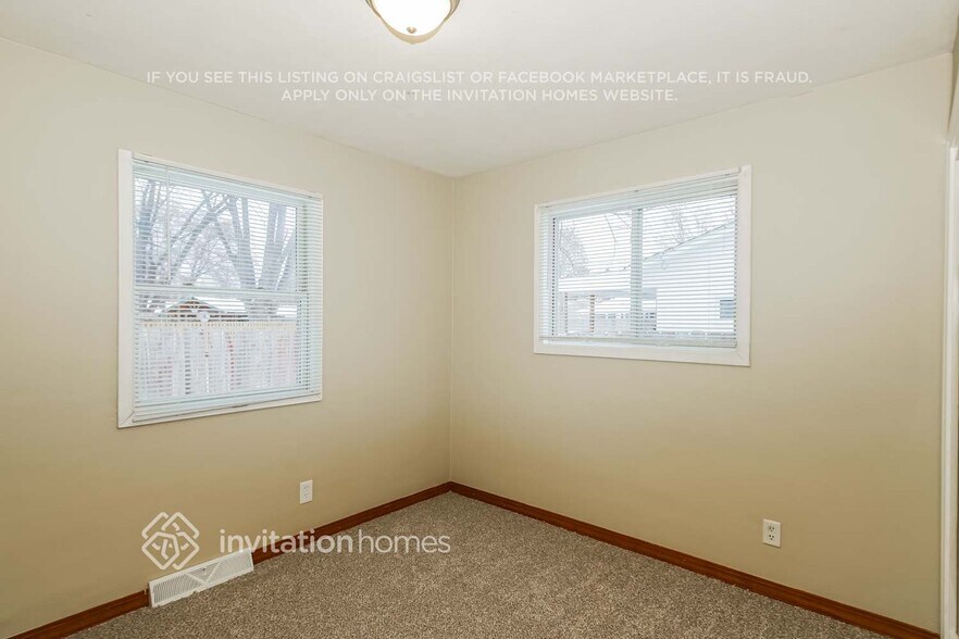 Building Photo - 2273 Sierra Dr