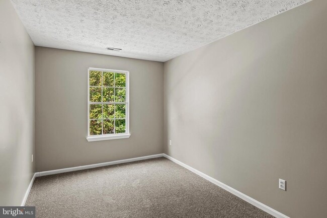 Building Photo - 50 Amberstone Ct