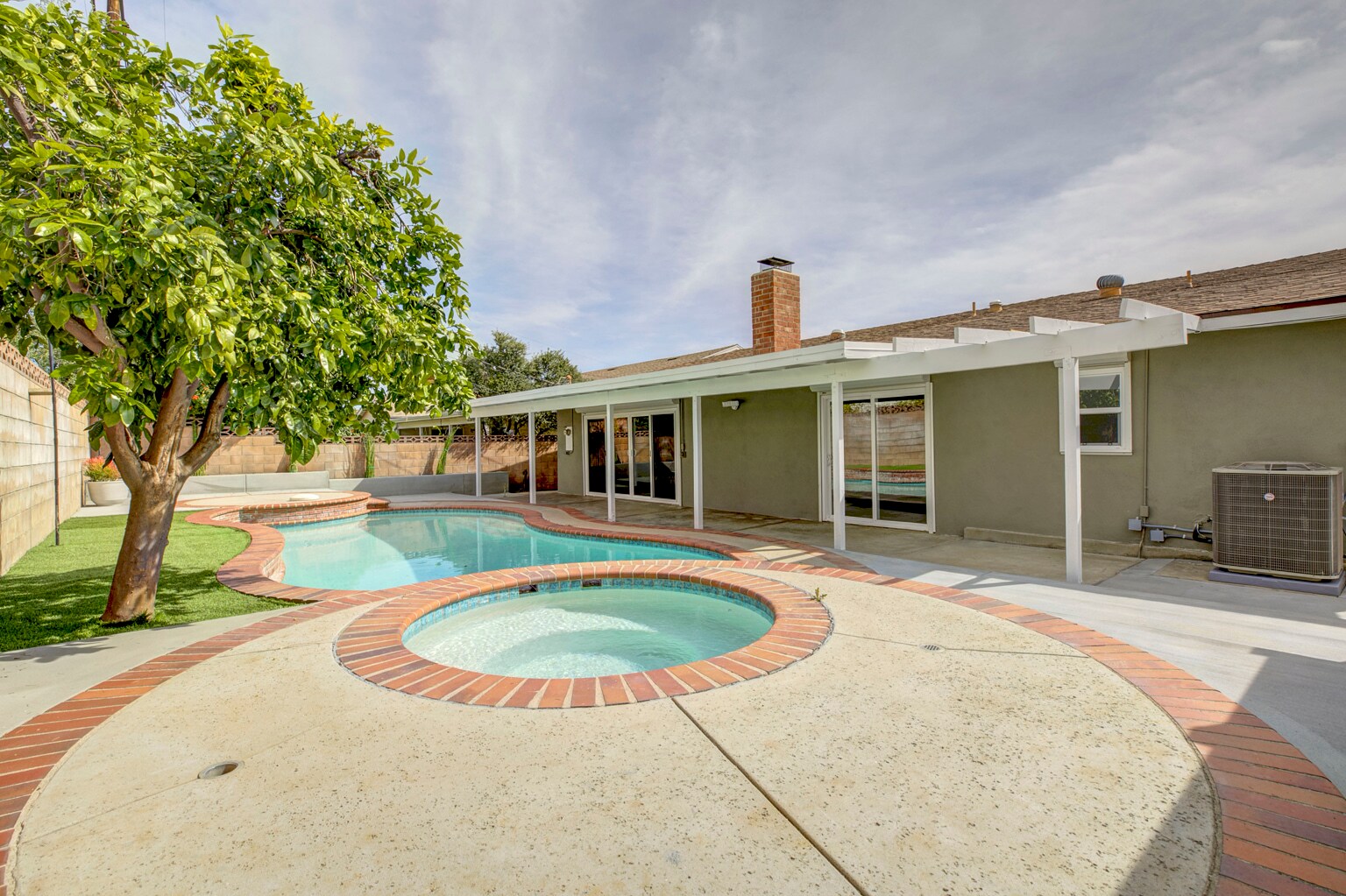 Building Photo - 20625 Lemarsh St