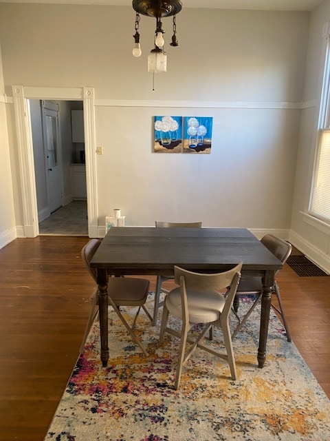 Building Photo - 98 W Main St