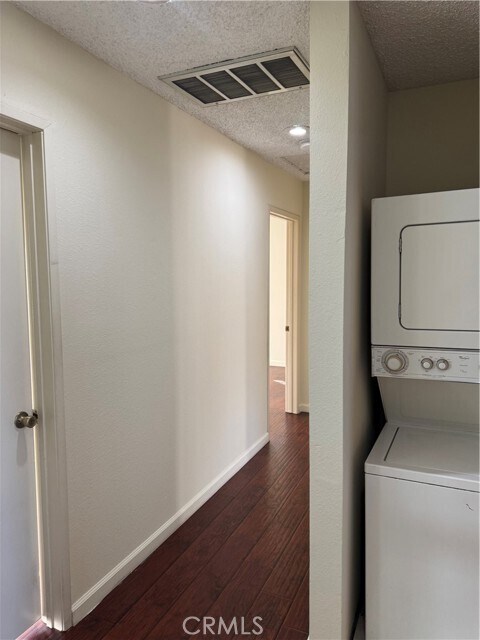 Building Photo - 836 S Sierra Vista Ave