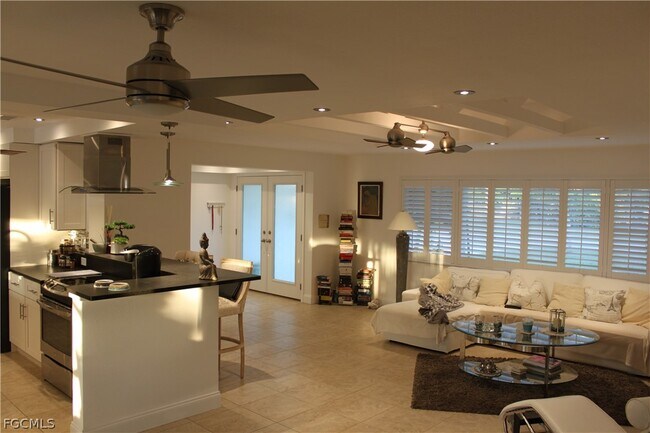 Building Photo - 5354 Coral Ave